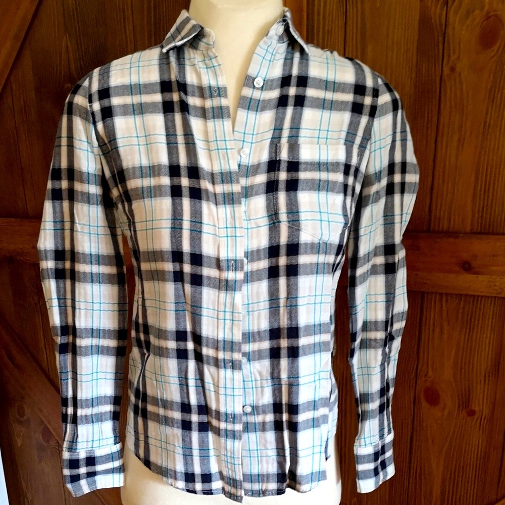 ❤️ 3/$25 J Crew white and blue plaid flannel with turquoise blue pin striping